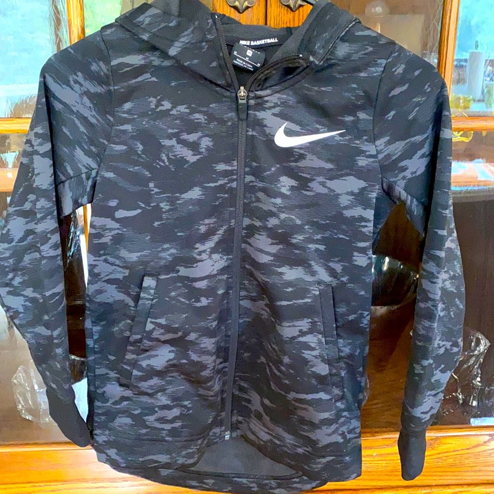 Boys Nike elite sweatsuit